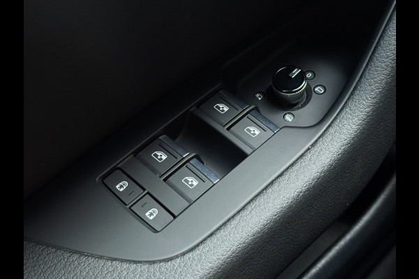 Audi A6 Avant 55 TFSI e quattro S-line | Matrix | Trekhaak | 360 | Carplay | 20 inch | Competition | Dealer onderhouden