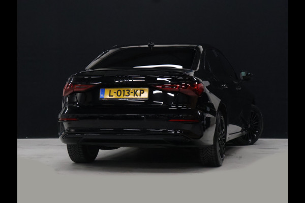 Audi A3 Limousine 30 TFSI Business edition [APPLE CARPLAY, VOL LEDER, FULL LED, DIGITAL DASH, KEYLESS, DRAADLOOS LADEN, SPORTSTOELEN, ANDROID, PDC ACHTER, CRUISE CONTROL, GROOT NAVIGATIE, CLIMATE CONTROL, NIEUWSTAAT]