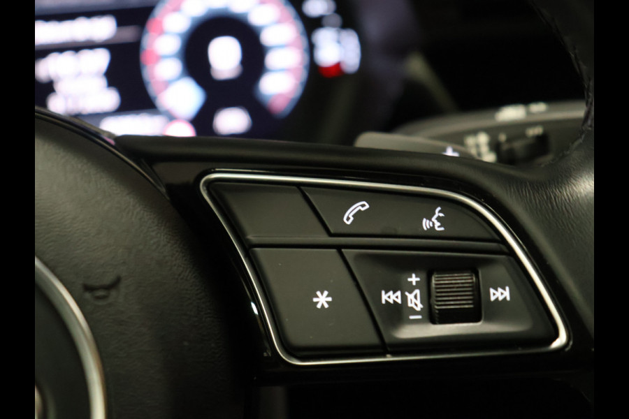 Audi A3 Limousine 30 TFSI Business edition [APPLE CARPLAY, VOL LEDER, FULL LED, DIGITAL DASH, KEYLESS, DRAADLOOS LADEN, SPORTSTOELEN, ANDROID, PDC ACHTER, CRUISE CONTROL, GROOT NAVIGATIE, CLIMATE CONTROL, NIEUWSTAAT]