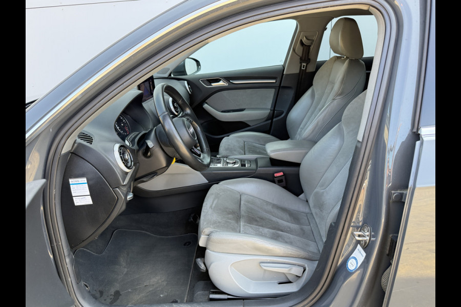 Audi A3 S-line 1.5 TFSI Automaat *EXPORT/HANDEL* Motor tikt/Engine ticking Climate Control Camera Navigatie Trekhaak Stoelverwarming Parkeersensoren