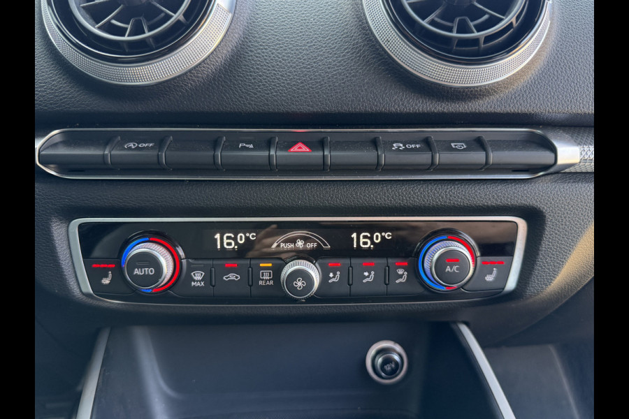 Audi A3 S-line 1.5 TFSI Automaat *EXPORT/HANDEL* Motor tikt/Engine ticking Climate Control Camera Navigatie Trekhaak Stoelverwarming Parkeersensoren