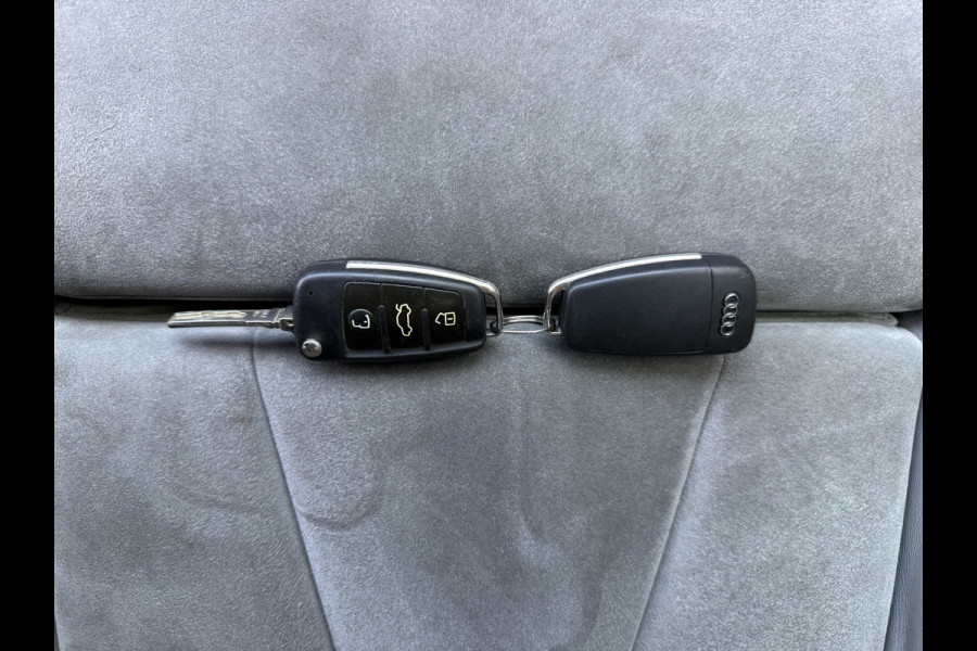 Audi A3 S-line 1.5 TFSI Automaat *EXPORT/HANDEL* Motor tikt/Engine ticking Climate Control Camera Navigatie Trekhaak Stoelverwarming Parkeersensoren