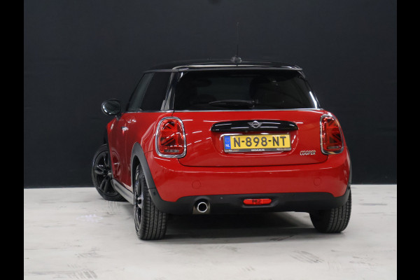 MINI 3-deurs 1.5 Cooper Pepper [DIGITAL DASH, AUTOMAAT, NAVIGATIE, CAMERA, PDC V+A, CRUISE CONTROL, CLIMATE CONTROL, DAB, BLUETOOTH, SPORTSTUUR, BOORDCOMPUTER, NIEUWSTAAT]