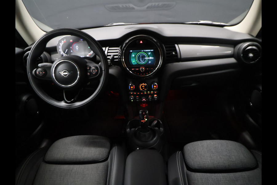 MINI 3-deurs 1.5 Cooper Pepper [DIGITAL DASH, AUTOMAAT, NAVIGATIE, CAMERA, PDC V+A, CRUISE CONTROL, CLIMATE CONTROL, DAB, BLUETOOTH, SPORTSTUUR, BOORDCOMPUTER, NIEUWSTAAT]