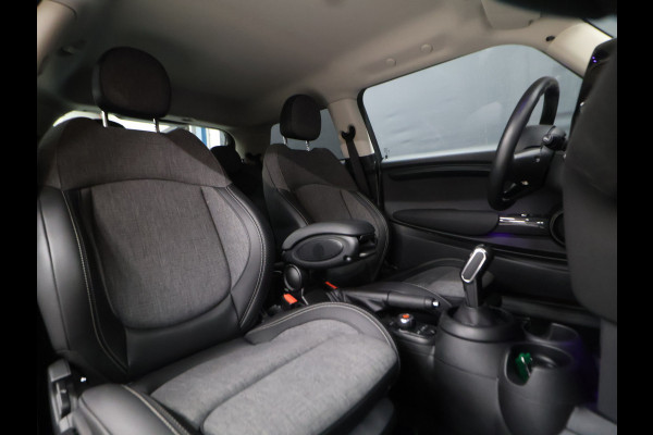MINI 3-deurs 1.5 Cooper Pepper [DIGITAL DASH, AUTOMAAT, NAVIGATIE, CAMERA, PDC V+A, CRUISE CONTROL, CLIMATE CONTROL, DAB, BLUETOOTH, SPORTSTUUR, BOORDCOMPUTER, NIEUWSTAAT]