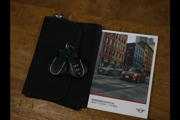 MINI 3-deurs 1.5 Cooper Pepper [DIGITAL DASH, AUTOMAAT, NAVIGATIE, CAMERA, PDC V+A, CRUISE CONTROL, CLIMATE CONTROL, DAB, BLUETOOTH, SPORTSTUUR, BOORDCOMPUTER, NIEUWSTAAT]