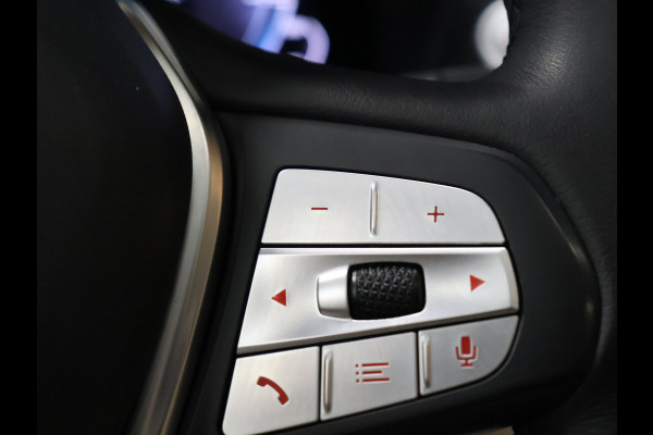 BMW X3 xDrive30e High Executive [SCHUIFKANTELDAK, APPLE CARPLAY, ANDROID, TREKHAAK, ADAPTIVE LED, STOELVERWARMING, VOL LEDER, DIGITAL DASH, ELEKTRISCHE ACHTERKLEP, GROOT NAVIGATIE, PDC V+A, CRUISE CONTROL, CLIMATE CONTROL,