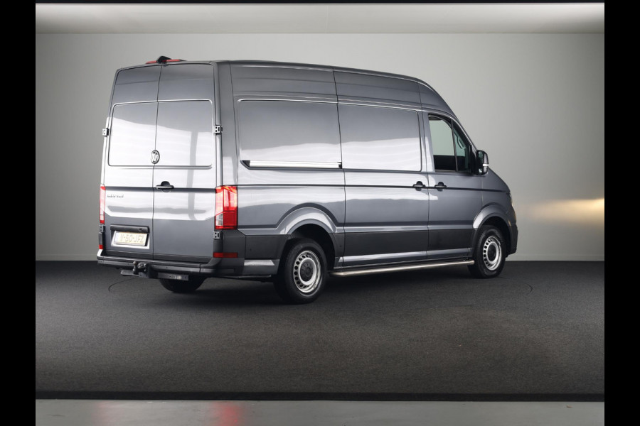 Volkswagen Crafter 35 2.0 TDI L3H3 Highline EURO VI 140 pk Automaat | Verlengde garantie | Navigatie | Trekhaak | Parkeersensoren | Achteruitrijcamera |