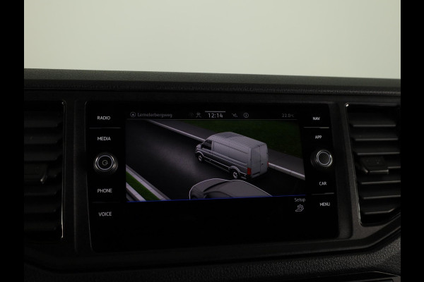 Volkswagen Crafter 35 2.0 TDI L3H3 Highline EURO VI 140 pk Automaat | Verlengde garantie | Navigatie | Trekhaak | Parkeersensoren | Achteruitrijcamera |