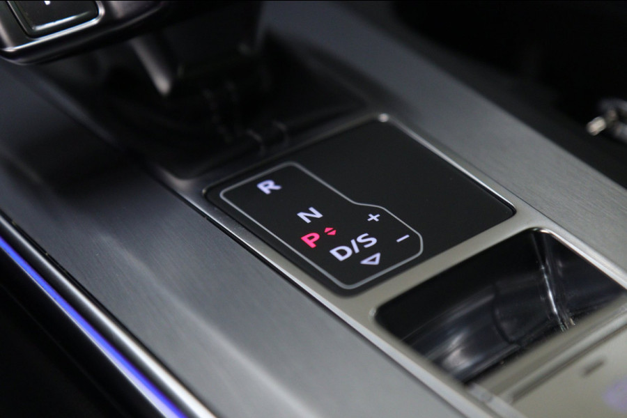 Audi A6 Avant 55 TFSI e quattro Competition PANO/LEER/HUD/SFEER/ACC/MEM/VOL