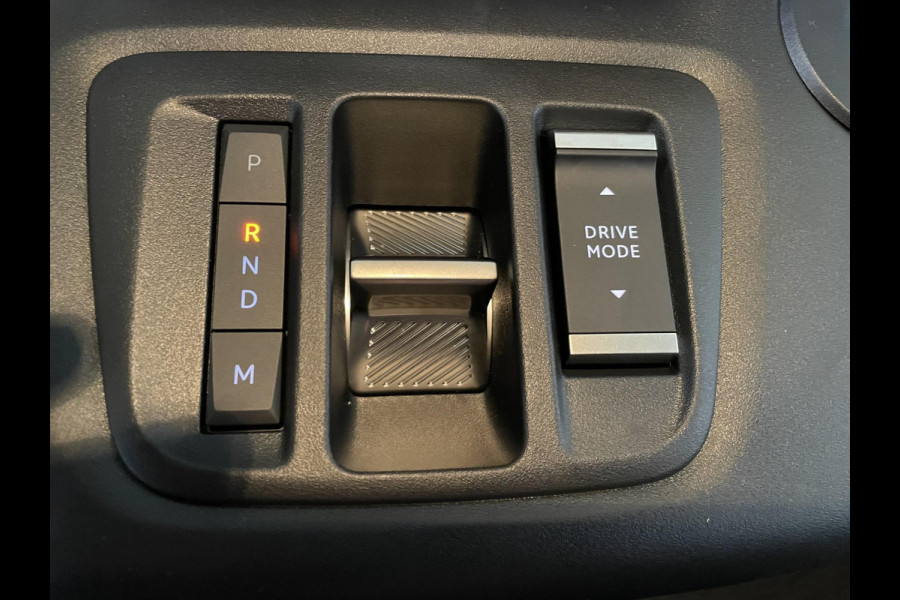 Peugeot Partner 1.5 BlueHDi 130PK Automaat L2 Navigatie Apple Carplay / Android Auto DAB trekhaak Cruise Control Airco Houten bekleding laadruimte
