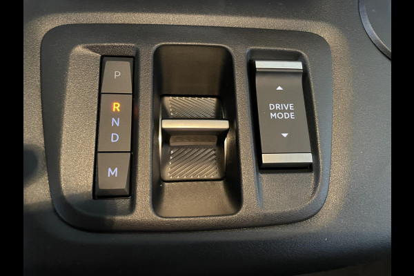Peugeot Partner 1.5 BlueHDi 130PK Automaat L2 Navigatie Apple Carplay / Android Auto DAB trekhaak Cruise Control Airco Houten bekleding laadruimte