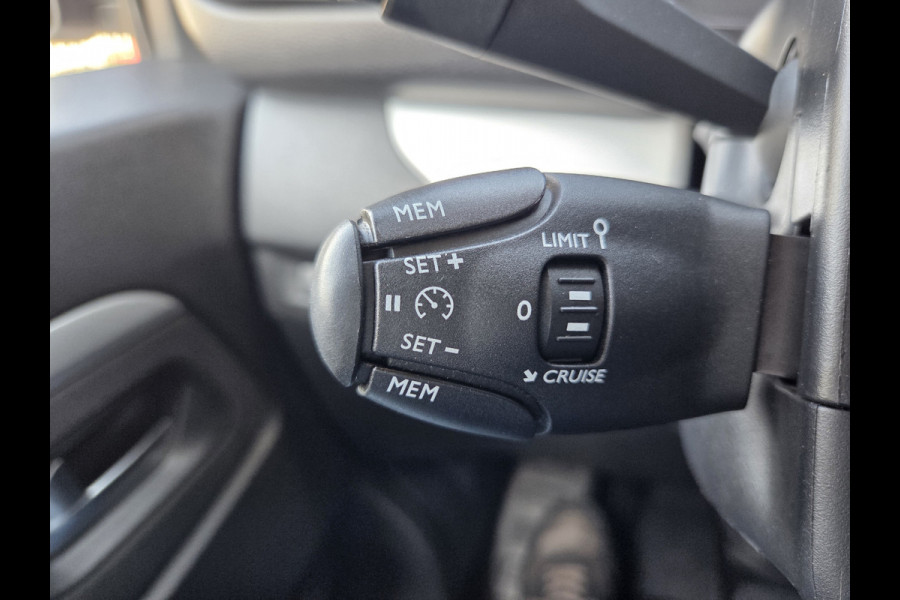 Opel e Vivaro / Citroen e-Jumpy XL L3 75kWh Rolstoelauto / Rolstoelbus 7-Persoons met Bodemverlaging
