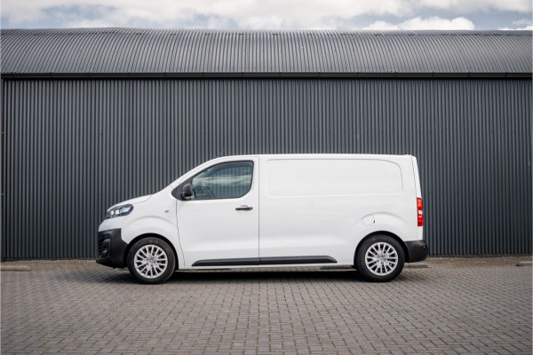Opel Vivaro 1.5 L2H1 | 3-Zits | Carplay | Cruise | PDC | Airco