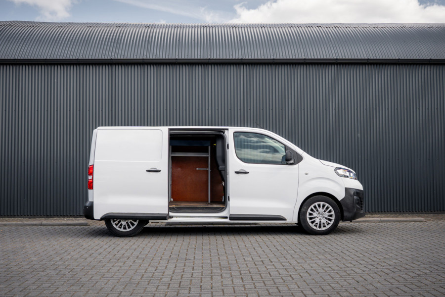 Opel Vivaro 1.5 L2H1 | 3-Zits | Carplay | Cruise | PDC | Airco