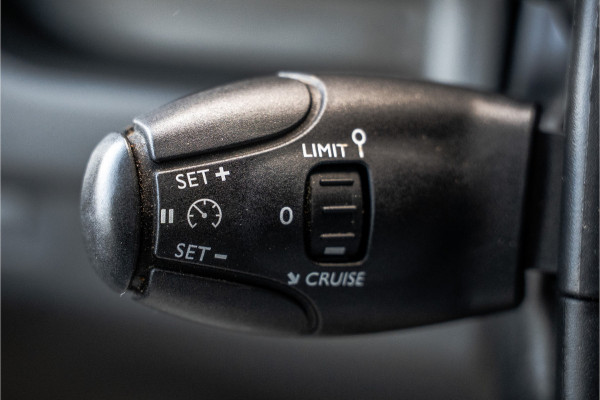 Opel Vivaro 1.5 L2H1 | 3-Zits | Carplay | Cruise | PDC | Airco