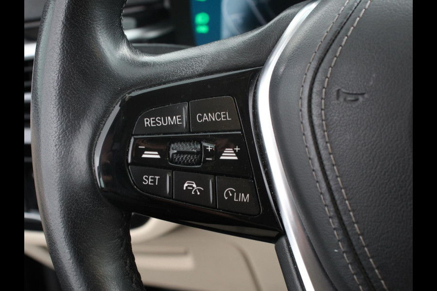 BMW 5 Serie Touring 530e Executive Cimate control Adaptieve cruise control Navigatie Apple Carplay/ Android Auto Parkeersensoren Camera Lichtmetalen velgen Led
