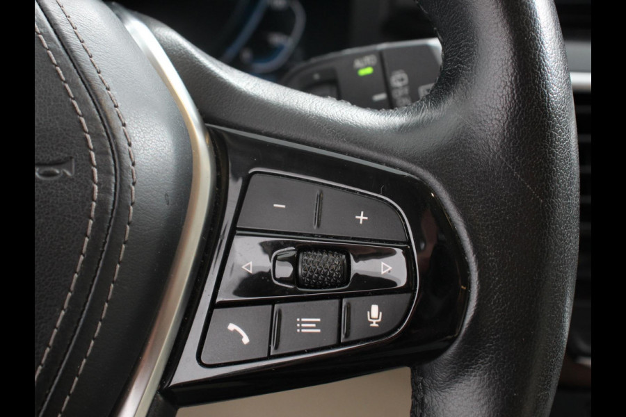 BMW 5 Serie Touring 530e Executive Cimate control Adaptieve cruise control Navigatie Apple Carplay/ Android Auto Parkeersensoren Camera Lichtmetalen velgen Led