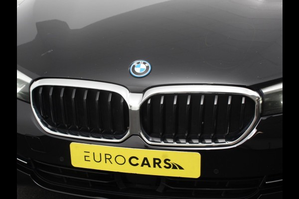 BMW 5 Serie Touring 530e Executive Cimate control Adaptieve cruise control Navigatie Apple Carplay/ Android Auto Parkeersensoren Camera Lichtmetalen velgen Led