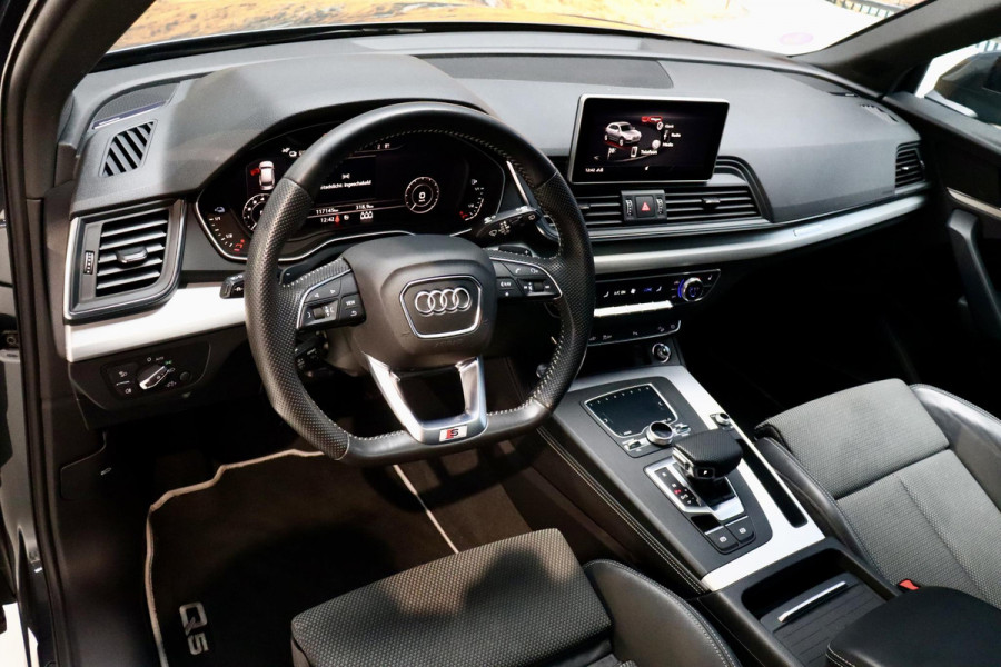 Audi Q5 55 TFSI e Quattro Comp. PANO|Luchtv|TrkHK|Acc
