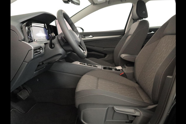 Volkswagen Golf Life Edition 1.5 eHybrid 204 PK | 18 "LM velgen | Stoel & Stuurverwarming | Camera |