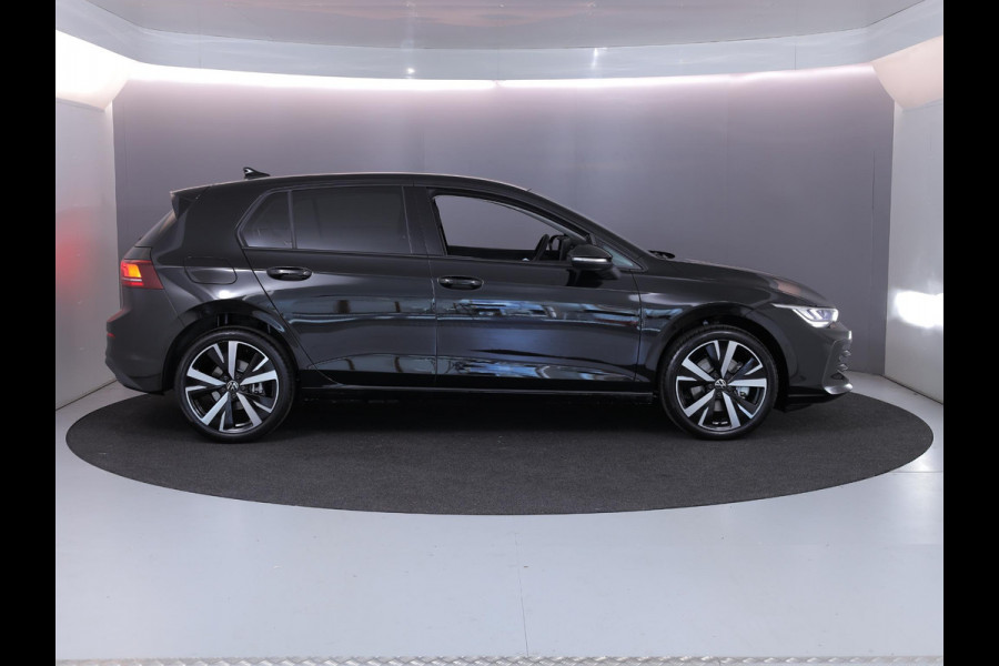 Volkswagen Golf Life Edition 1.5 eHybrid 204 PK | 18 "LM velgen | Stoel & Stuurverwarming | Camera |
