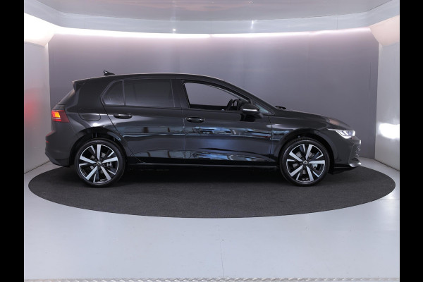 Volkswagen Golf Life Edition 1.5 eHybrid 204 PK | 18 "LM velgen | Stoel & Stuurverwarming | Camera |