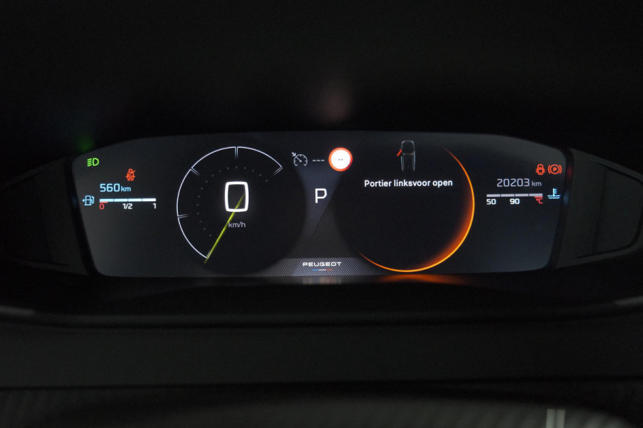 Peugeot 2008 1.2 Hybrid 145 Allure | Apple Carplay | Climate Control | Parkeersensoren Voor + Achter