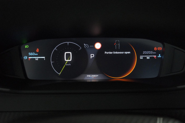 Peugeot 2008 1.2 Hybrid 145 Allure | Apple Carplay | Climate Control | Parkeersensoren Voor + Achter