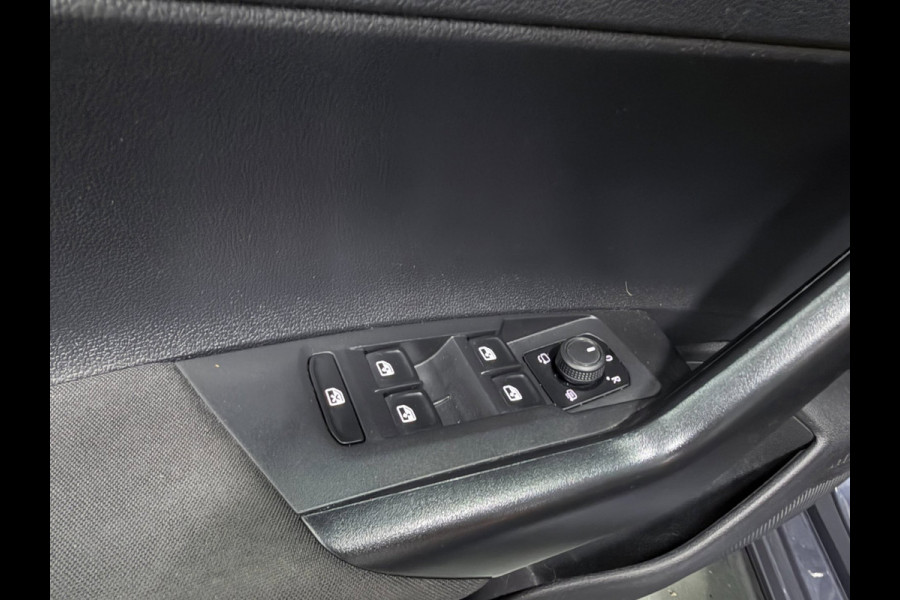 Volkswagen Polo 1.0 TSI R-Line Business NAVI/V-COCKPIT/DAB/CARPLAY/CRUISE/ECC/PDC///