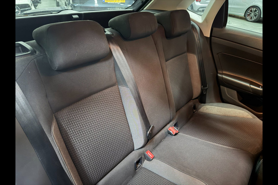 Volkswagen Polo 1.0 TSI R-Line Business NAVI/V-COCKPIT/DAB/CARPLAY/CRUISE/ECC/PDC///