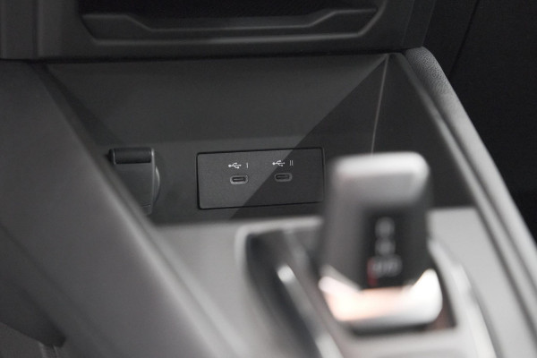 Renault Captur 1.8 E-Tech full hybrid 160 techno | Camera | Adaptieve Cruise Control | Navigatie