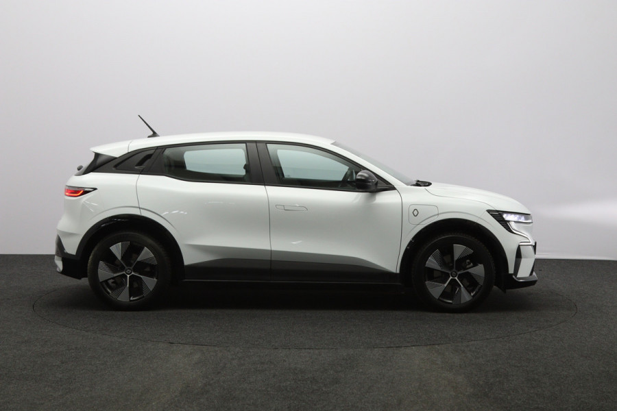 Renault Mégane E-Tech EV60 Optimum Charge Equilibre 60 KWH 218 PK, SOH 93 %, Climate Control, LED, Keyless, Cruise Control