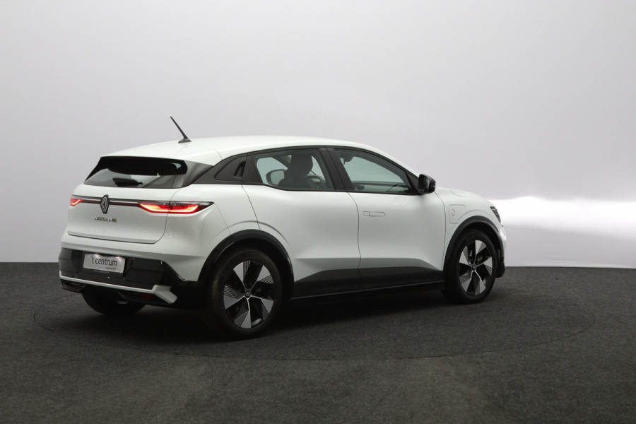 Renault Mégane E-Tech EV60 Optimum Charge Equilibre 60 KWH 218 PK, SOH 93 %, Climate Control, LED, Keyless, Cruise Control