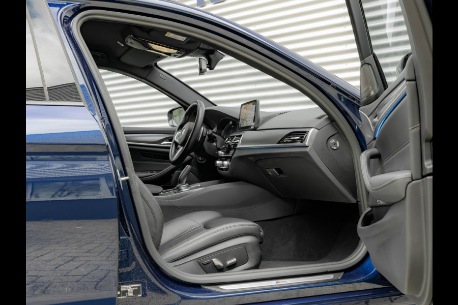 BMW 5 Serie Touring 530e xDrive M-Sport - Trekhaak - Driving Ass Prof - Head-Up - Harman Kardon