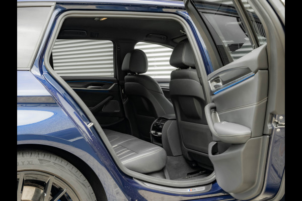 BMW 5 Serie Touring 530e xDrive M-Sport - Trekhaak - Driving Ass Prof - Head-Up - Harman Kardon