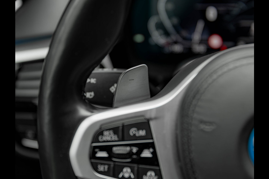 BMW 5 Serie Touring 530e xDrive M-Sport - Trekhaak - Driving Ass Prof - Head-Up - Harman Kardon