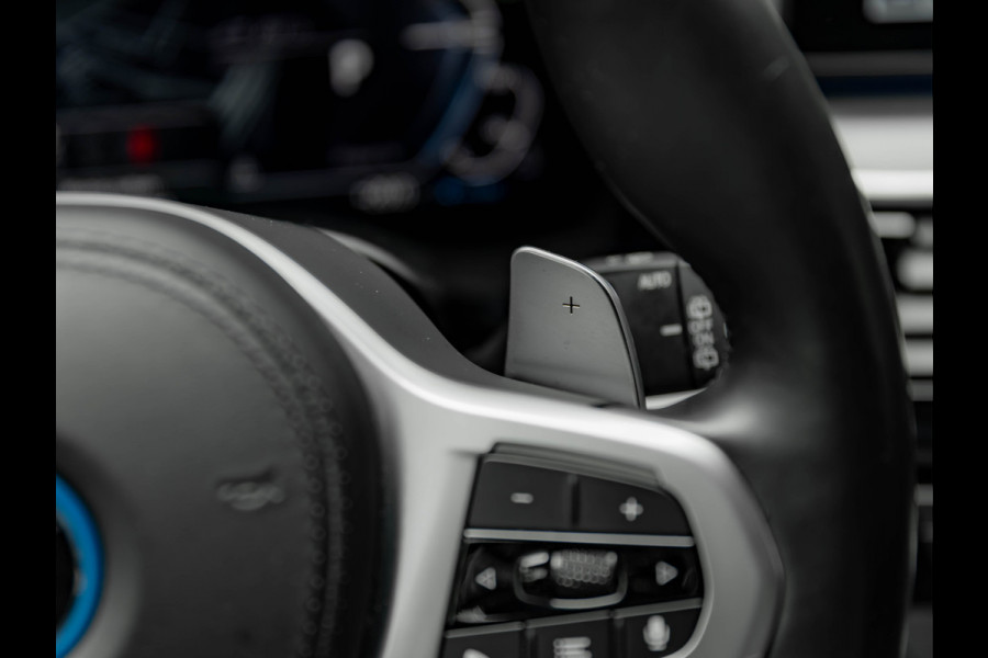 BMW 5 Serie Touring 530e xDrive M-Sport - Trekhaak - Driving Ass Prof - Head-Up - Harman Kardon