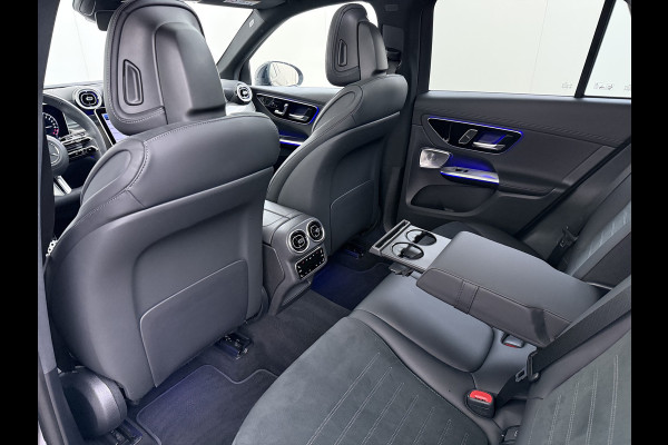 Mercedes-Benz GLC 300e AMG // SoH 93% // Panorama dak // Trekhaak // Burmester // Headup // Memory Stoelen // Distronic // 360 Camera