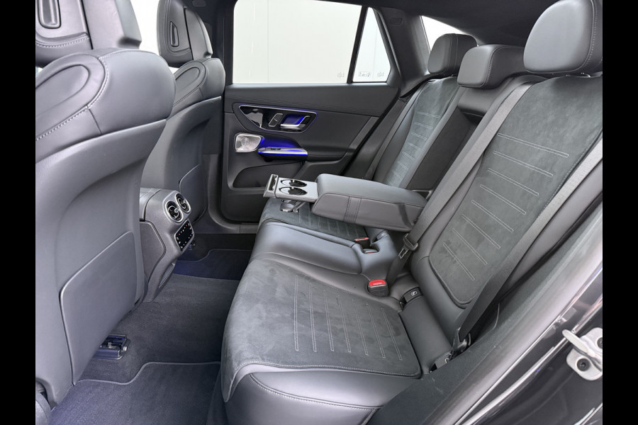 Mercedes-Benz GLC 300e AMG // SoH 93% // Panorama dak // Trekhaak // Burmester // Headup // Memory Stoelen // Distronic // 360 Camera