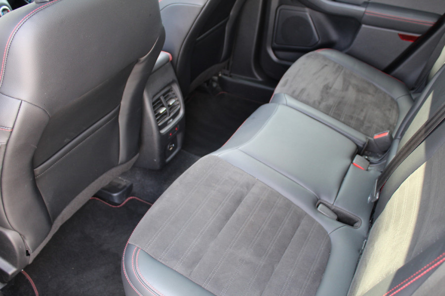 Ford Kuga 2.5 PHEV ST-Line X | Panoramadak | Head-up  |19'' | BLIS | Trekhaak