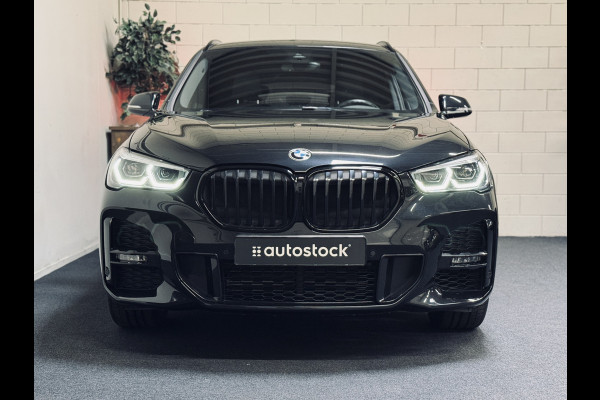 BMW X1 sDrive18i High Exe. M-Sport | 19" | Leder | Trekhaak