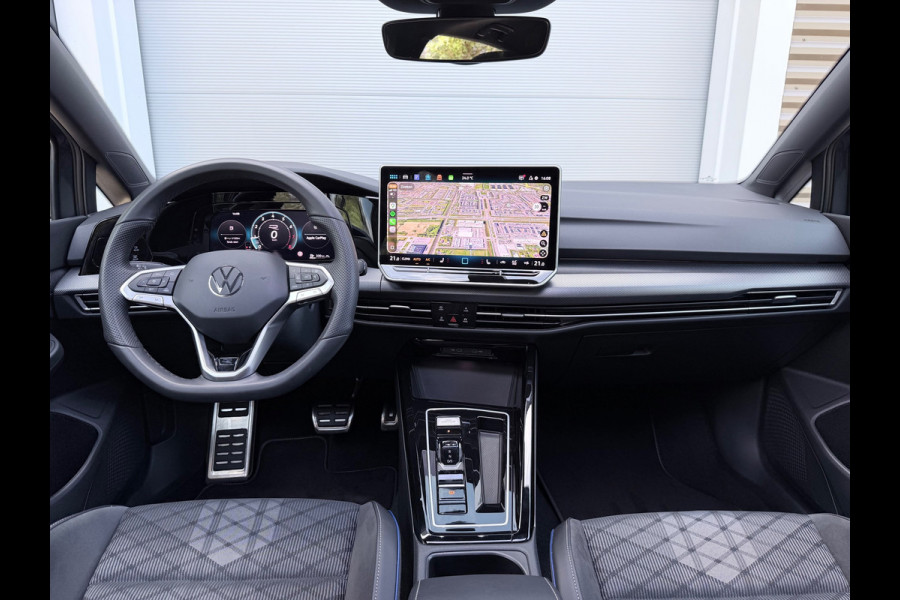 Volkswagen Golf 1.5 TSI 3x R-Line Pano/HuD/Blindspot