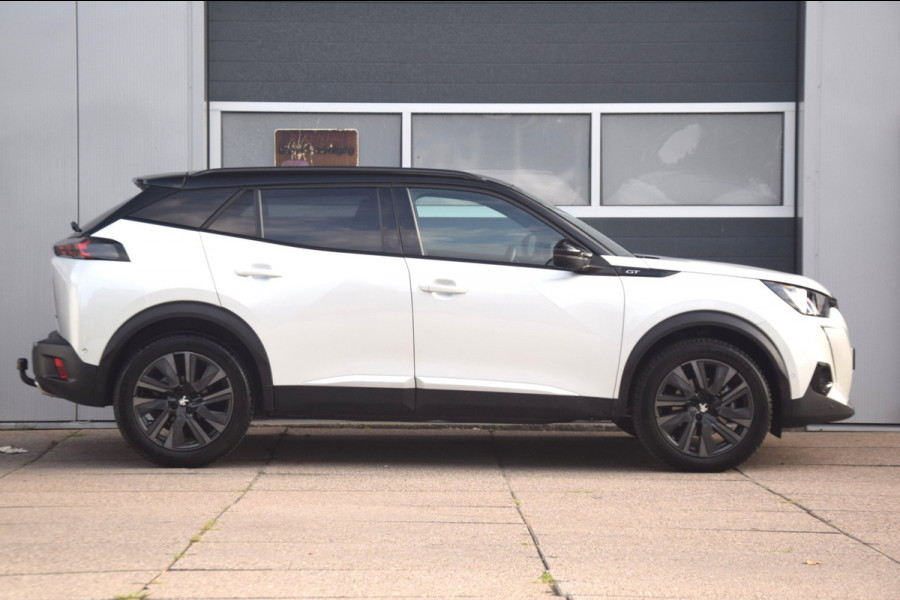 Peugeot 2008 1.2 PureTech GT Pack TREKHAAK/LEDEREN BEKLEDING/PANORAMADAK