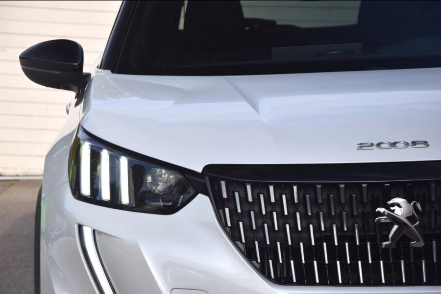 Peugeot 2008 1.2 PureTech GT Pack TREKHAAK/LEDEREN BEKLEDING/PANORAMADAK