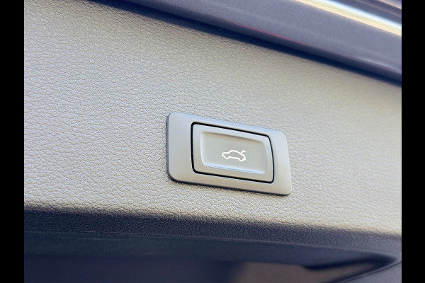 Audi Q2 35 TFSI S Edition Pano/Sonos/Camera/Sfeer