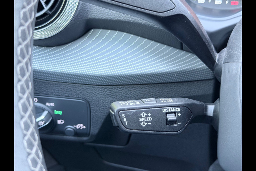 Audi Q2 35 TFSI S Edition Pano/Sonos/Camera/Sfeer