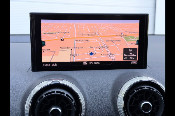 Audi Q2 35 TFSI S Edition Pano/Sonos/Camera/Sfeer