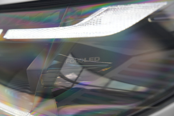Ford E-Transit Custom 340 L2H1 Sport 71 kWh 218pk - ACC - DDS LED - Pro Power - Verwarmd stuurwiel - Navi - 360 Camera - Rijklaar