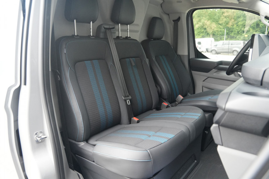 Ford E-Transit Custom 340 L2H1 Sport 71 kWh 218pk - ACC - DDS LED - Pro Power - Verwarmd stuurwiel - Navi - 360 Camera - Rijklaar